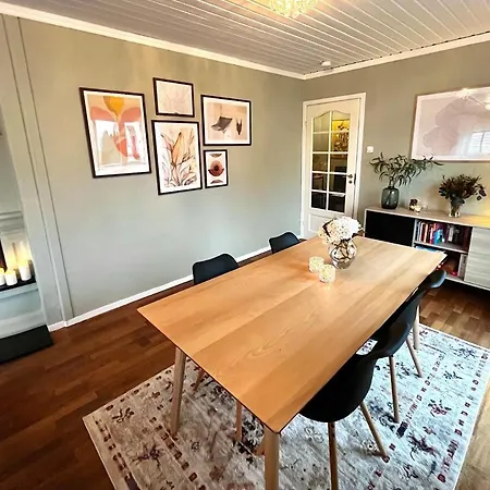 And Child-friendly House On The Sunny Side Of *